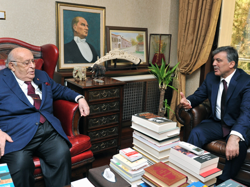 11.Cumhurbaşkanı Sayın Abdullah Gül'ün Süleyman Demirel Demokrasi ve Kalkınma Müzesi Açılışı için Kutlama Mesajı